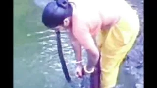 அந்நியன் வேனில் ஷகீலா செக்ஸ் மலையாளம் புண்டையில் புணர்ந்தான்