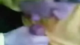 படுக்கைக்குச் செல்வதற்கு முன் விரல்களால் அவளது கிளிட்டை மசாஜ் செய்யும் நிர்வாண மலையாள சூப்பர் செக்ஸ் அழகு