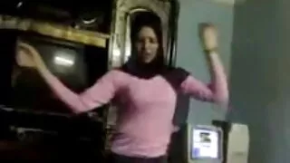 பெண் எந்த செக்ஸ் வீடியோ தமிழ் சந்தேகமும் ஆண் சேவல் மீது squatting